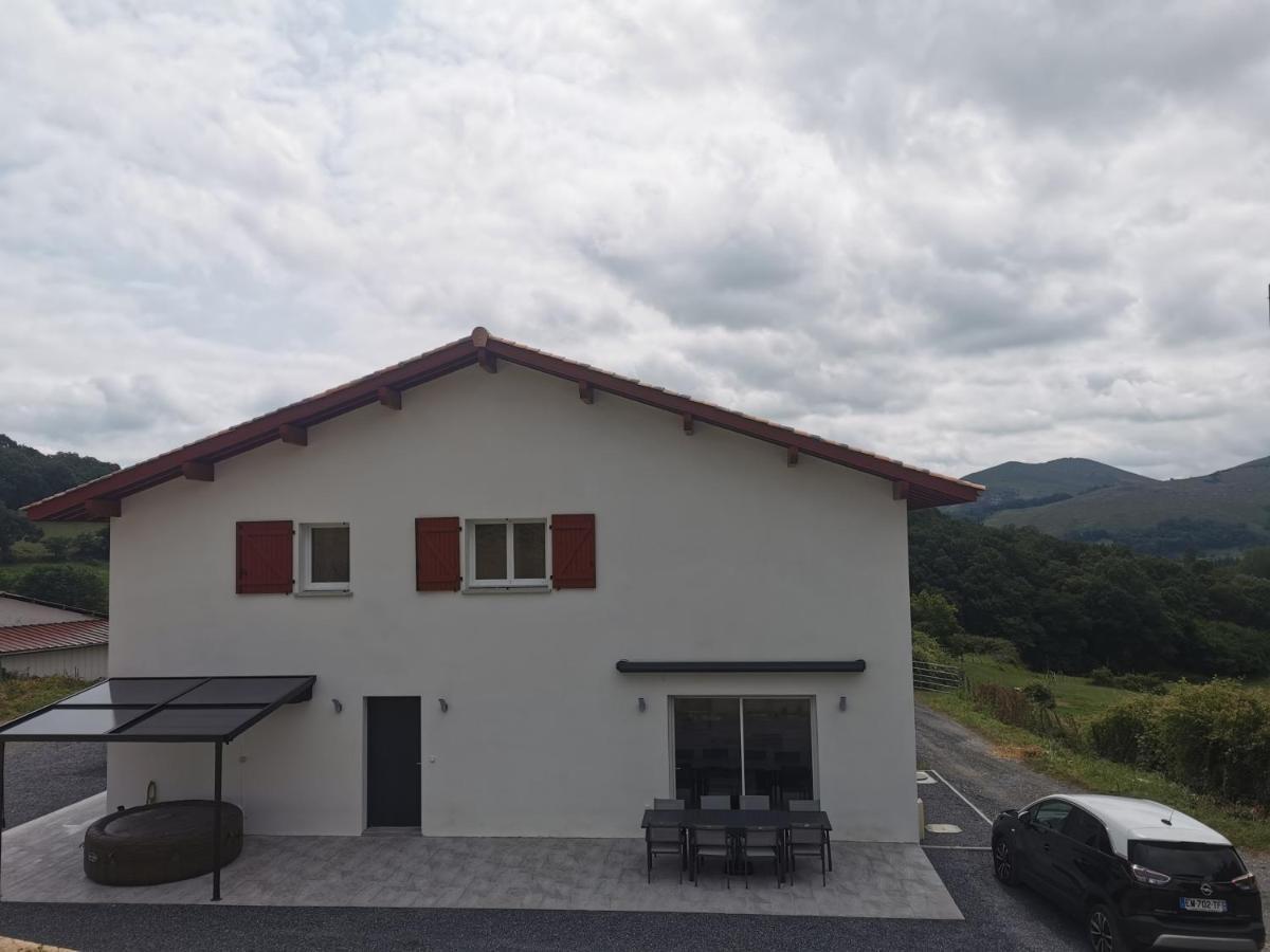 Maison Mitoyenne Au Coeur Du Pays Basque Saint-Esteben Εξωτερικό φωτογραφία
